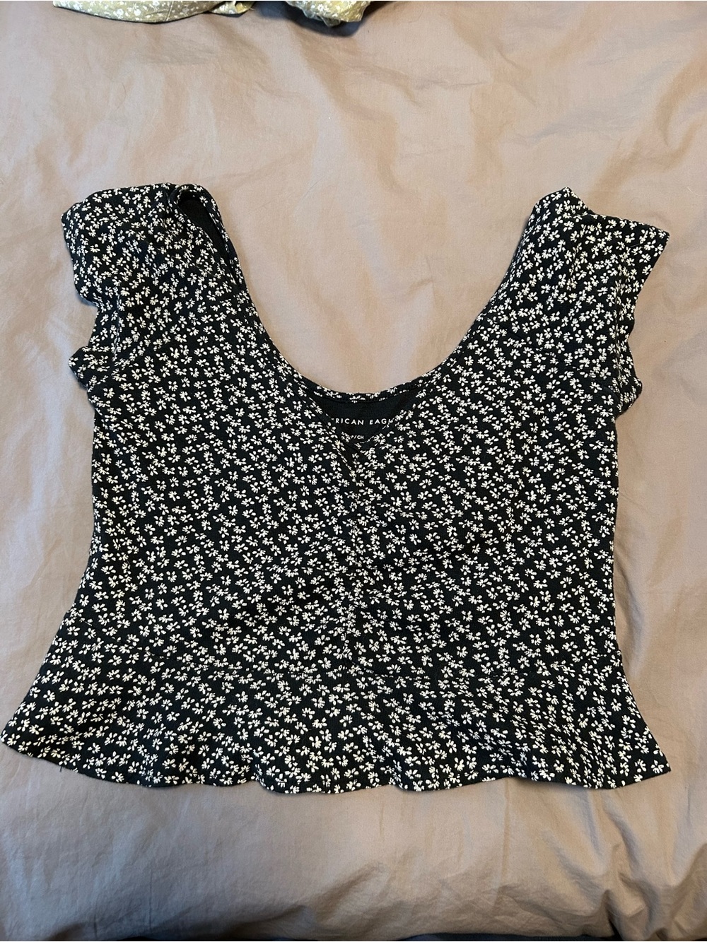 American Eagle Outfitters Black Floral Scoop-Neck Crop Top